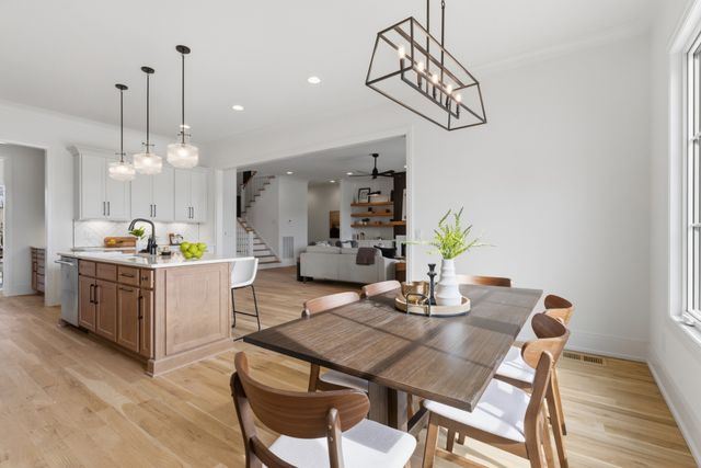 1016 Luxborough Dr, Hendersonville, TN 37075