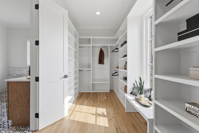 1016 Luxborough Dr, Hendersonville, TN 37075