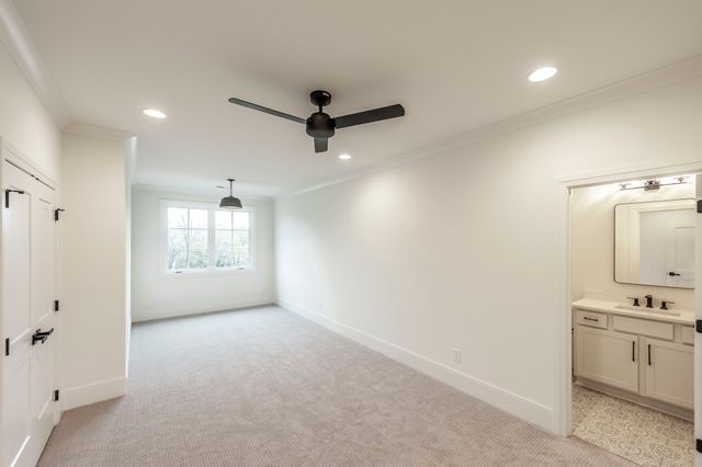 1016 Luxborough Dr, Hendersonville, TN 37075