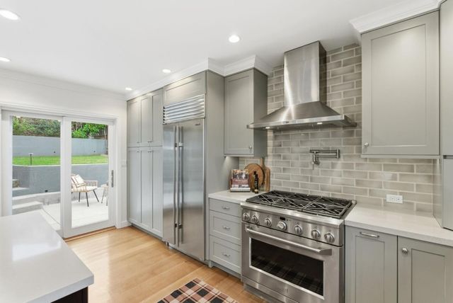 4030 Bayview Avenue, San Mateo, CA 94403