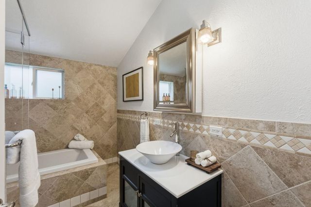 4030 Bayview Avenue, San Mateo, CA 94403