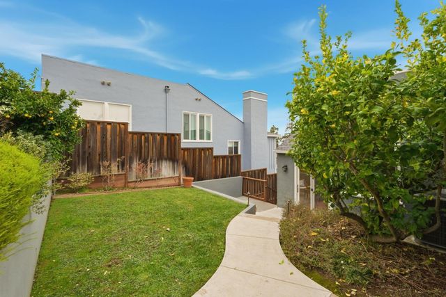 4030 Bayview Avenue, San Mateo, CA 94403