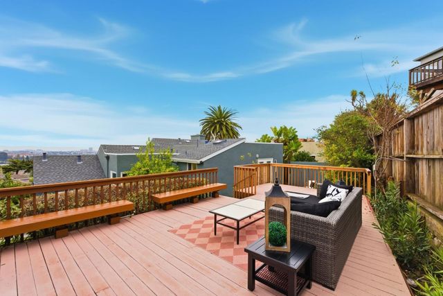 4030 Bayview Avenue, San Mateo, CA 94403