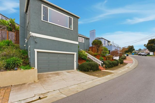4030 Bayview Avenue, San Mateo, CA 94403