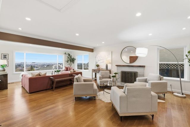 4030 Bayview Avenue, San Mateo, CA 94403