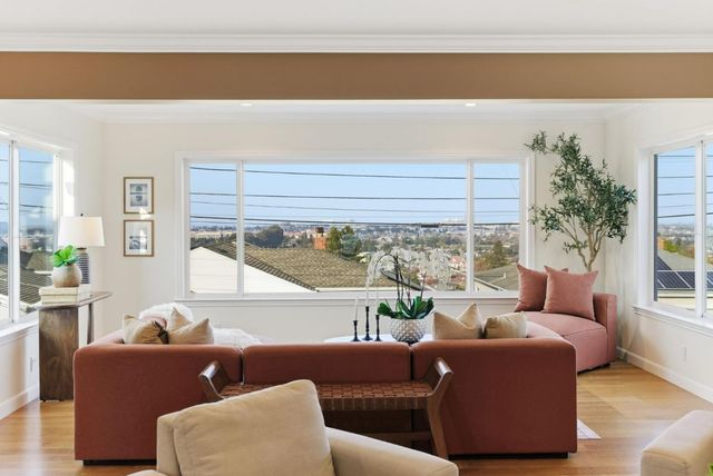 4030 Bayview Avenue, San Mateo, CA 94403