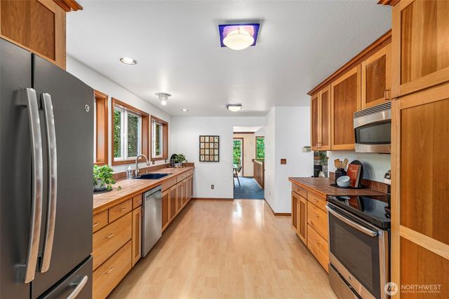 7021 81st Ave Court NW, Gig Harbor, WA 98335