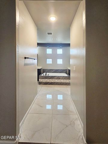 13185 TIVERTON Road, Horizon City, TX 79928