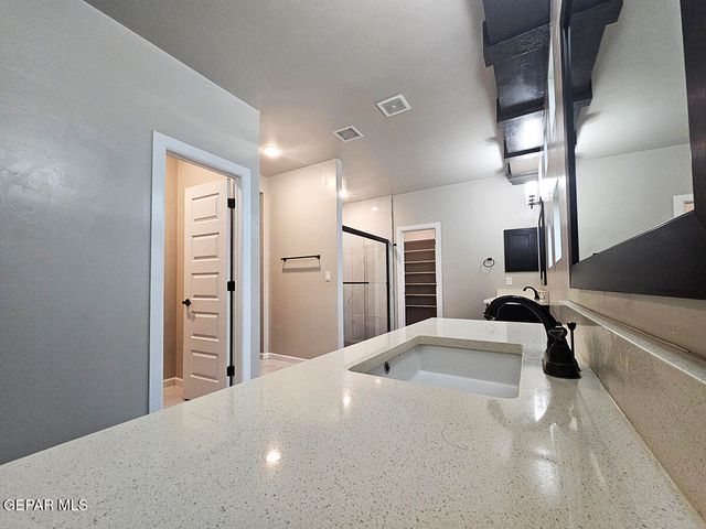 13185 TIVERTON Road, Horizon City, TX 79928
