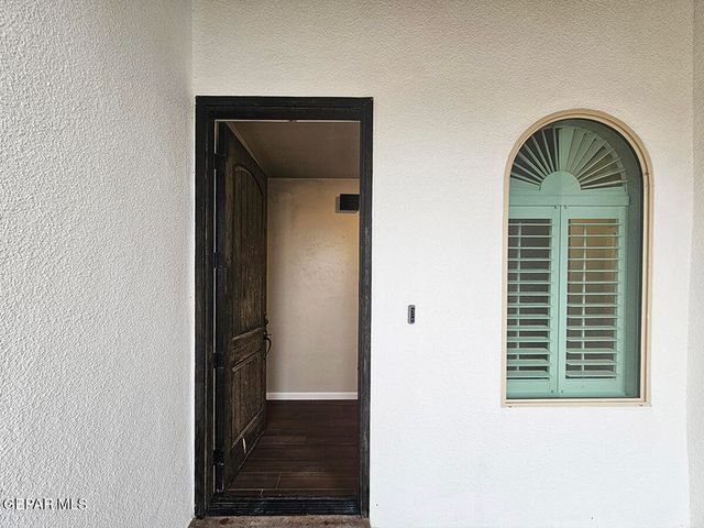 13185 TIVERTON Road, Horizon City, TX 79928