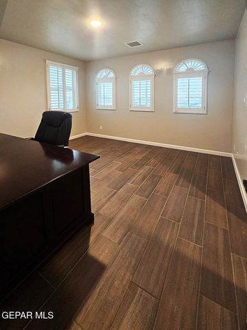 13185 TIVERTON Road, Horizon City, TX 79928