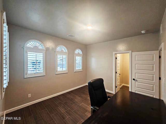 13185 TIVERTON Road, Horizon City, TX 79928
