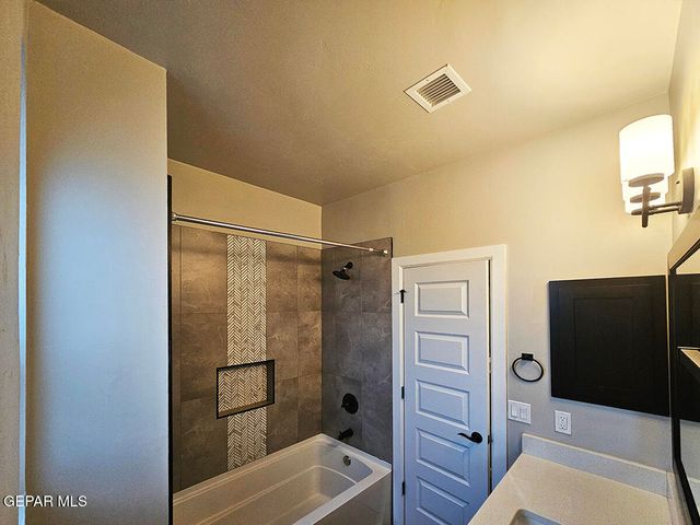 13185 TIVERTON Road, Horizon City, TX 79928