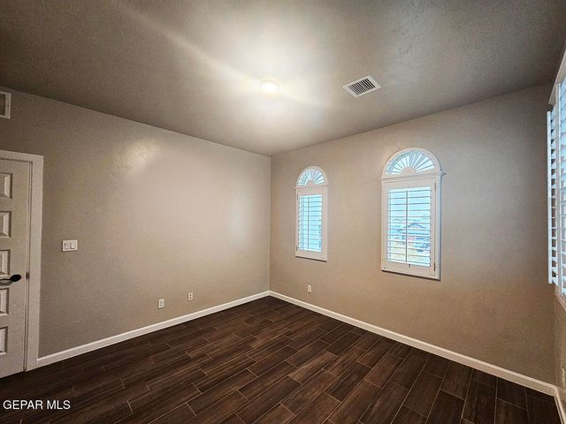 13185 TIVERTON Road, Horizon City, TX 79928