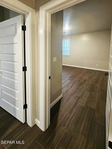 13185 TIVERTON Road, Horizon City, TX 79928