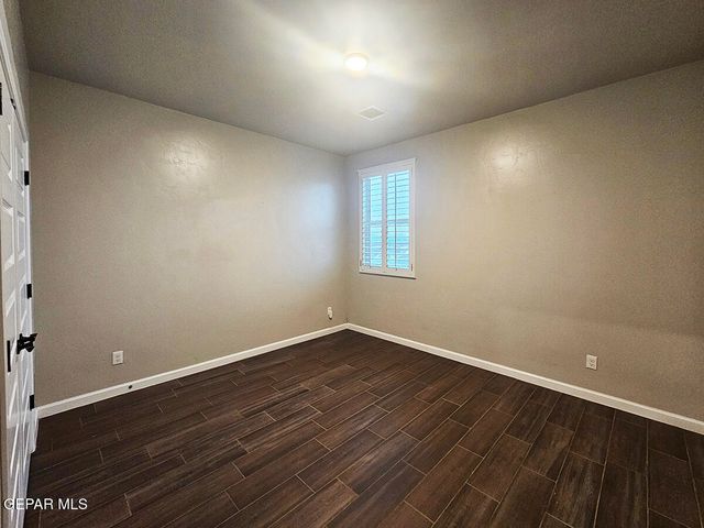 13185 TIVERTON Road, Horizon City, TX 79928