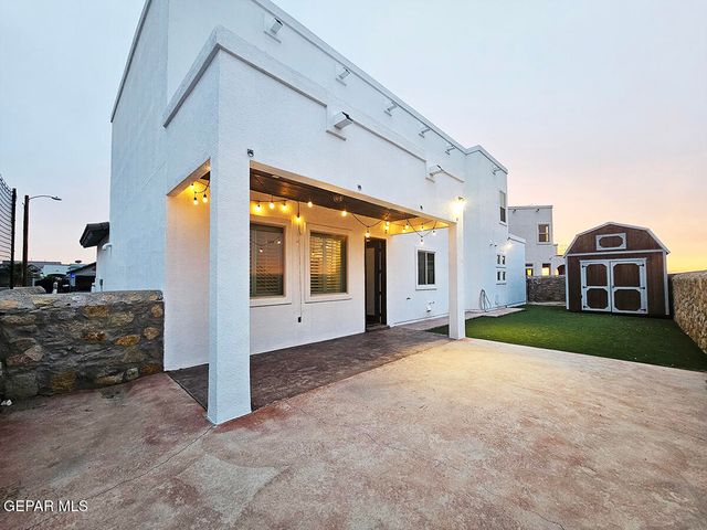13185 TIVERTON Road, Horizon City, TX 79928