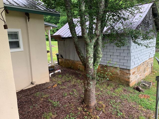 805 Bethabara Road, Hayesville, NC 28904