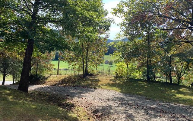 805 Bethabara Road, Hayesville, NC 28904
