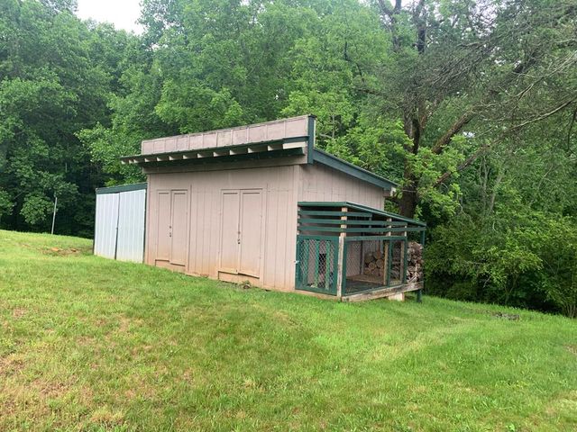 805 Bethabara Road, Hayesville, NC 28904