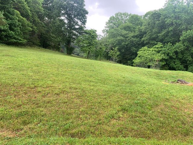 805 Bethabara Road, Hayesville, NC 28904