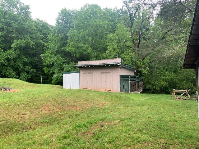 805 Bethabara Road, Hayesville, NC 28904