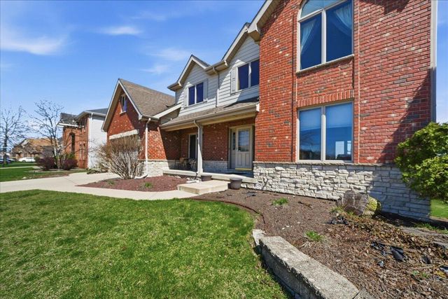 9741 Whitehall Garden, Munster, IN 46321