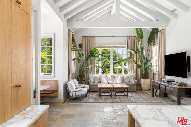 6625 Zumirez Drive, Malibu, CA 90265