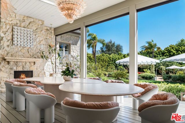 6625 Zumirez Drive, Malibu, CA 90265