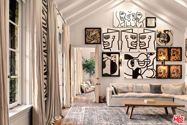 6625 Zumirez Drive, Malibu, CA 90265