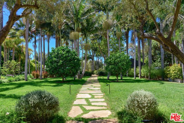6625 Zumirez Drive, Malibu, CA 90265