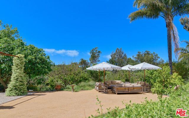 6625 Zumirez Drive, Malibu, CA 90265