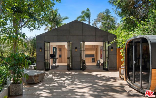 6625 Zumirez Drive, Malibu, CA 90265