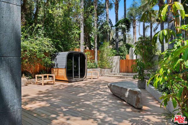 6625 Zumirez Drive, Malibu, CA 90265