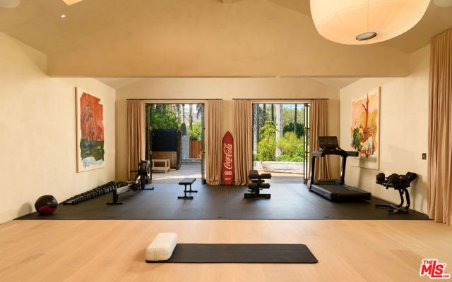 6625 Zumirez Drive, Malibu, CA 90265