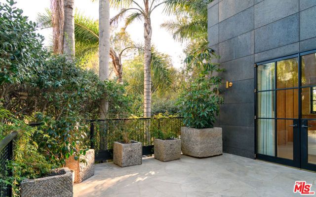6625 Zumirez Drive, Malibu, CA 90265