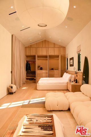 6625 Zumirez Drive, Malibu, CA 90265