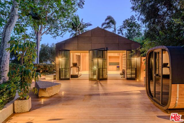6625 Zumirez Drive, Malibu, CA 90265