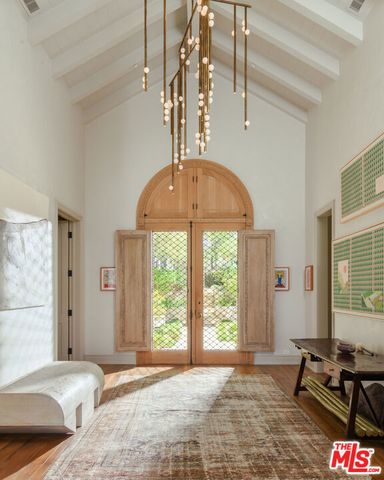 6625 Zumirez Drive, Malibu, CA 90265