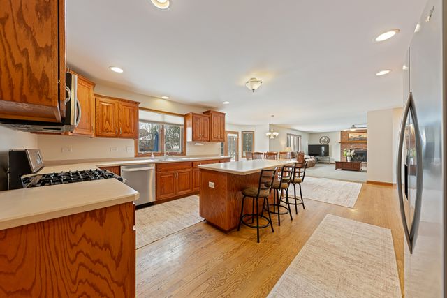 18753 Rosewood Lane, Mokena, IL 60448