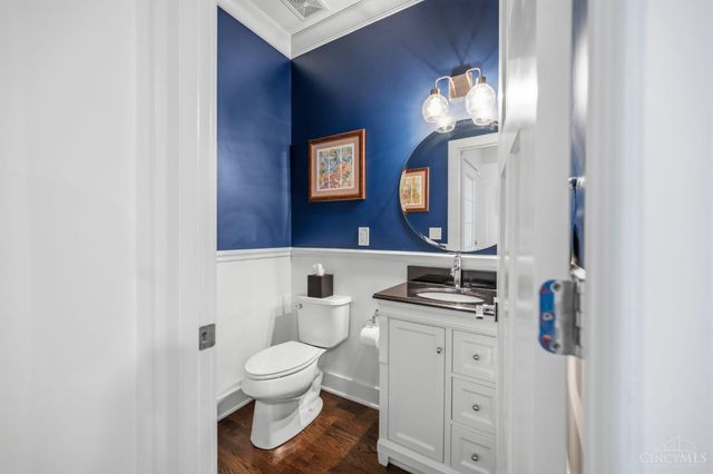 7549 Cooper Road, Montgomery, OH 45242