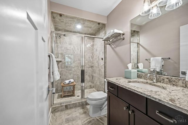 7549 Cooper Road, Montgomery, OH 45242