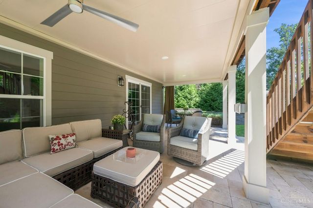 7549 Cooper Road, Montgomery, OH 45242