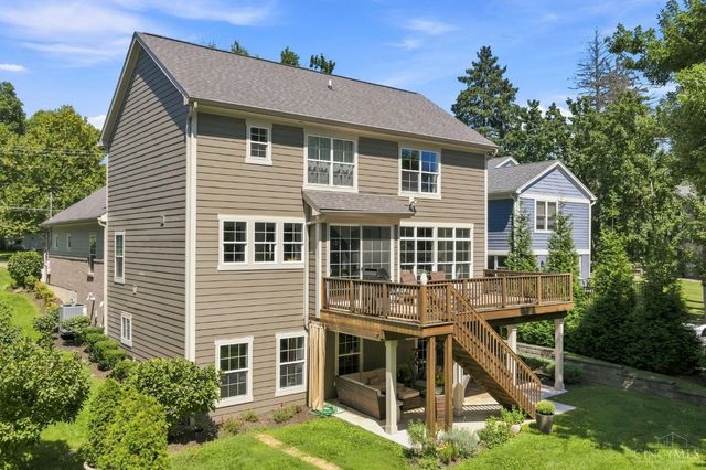 7549 Cooper Road, Montgomery, OH 45242