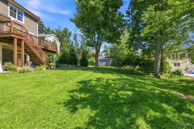 7549 Cooper Road, Montgomery, OH 45242