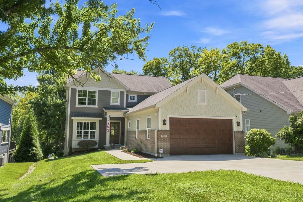 7549 Cooper Road, Montgomery, OH 45242
