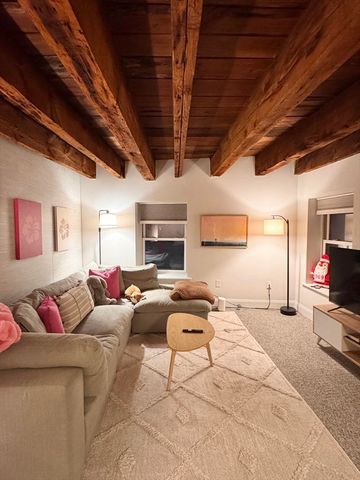 120 Commercial St 4-1, Boston, MA 02109