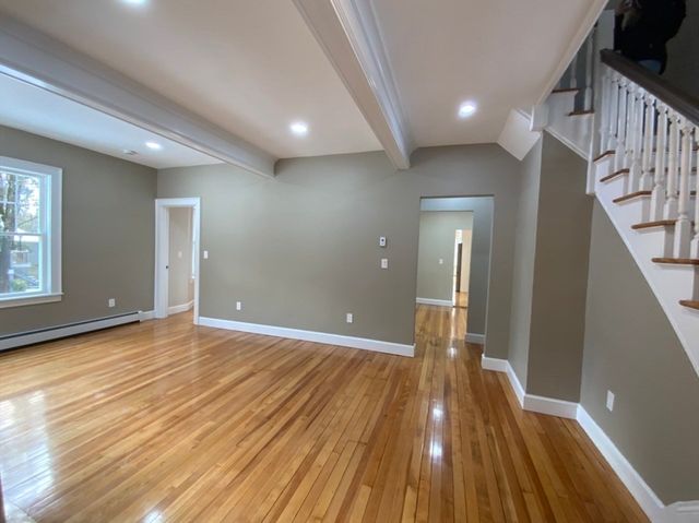 59 Beechmont St, Worcester, MA 01609