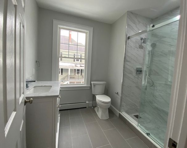 59 Beechmont St, Worcester, MA 01609