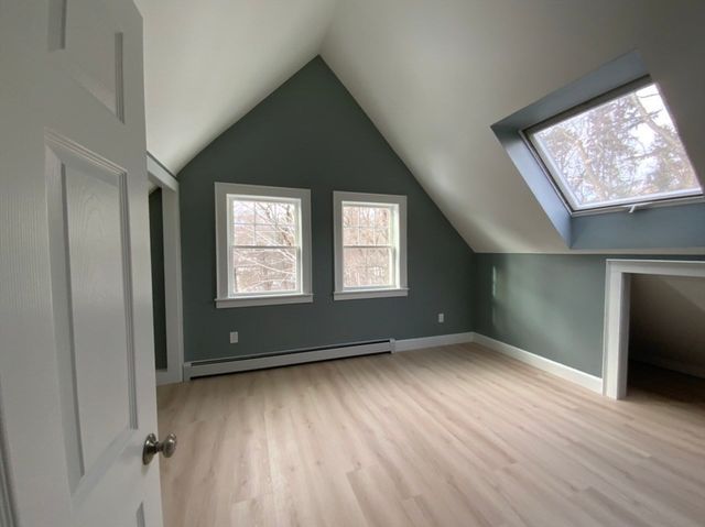 59 Beechmont St, Worcester, MA 01609